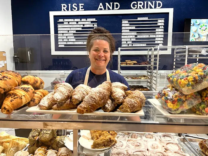 DARLIN' Bakery & Cafe Picture 4
