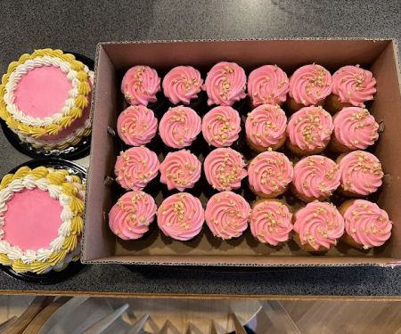 Hy-Vee Bakery