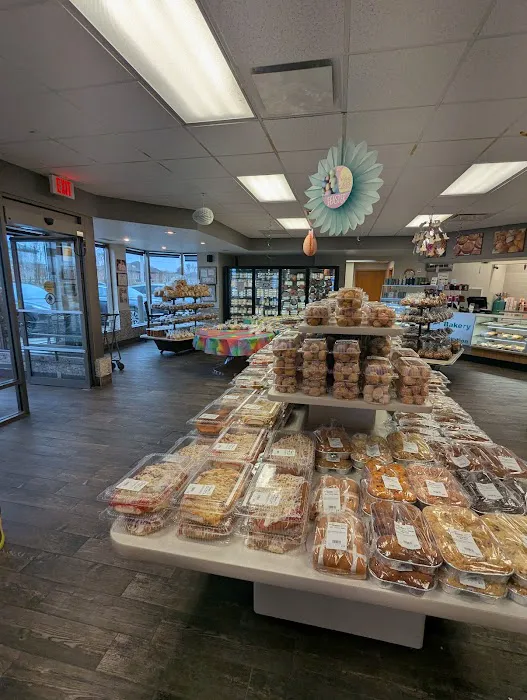 Linda's Bakery Picture 9
