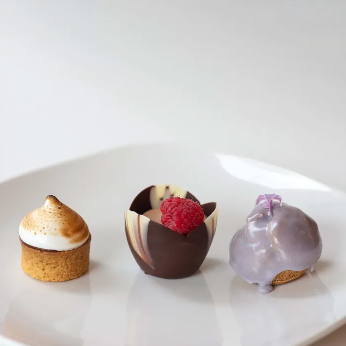 Meringue Bakery & Cafe Picture 6