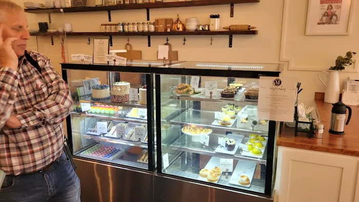 Meringue Bakery & Cafe Picture 8