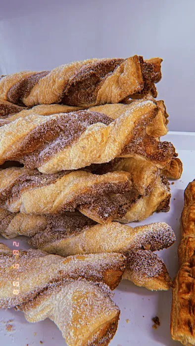 Panaderia Y Pasteleria La Estrella Picture 6