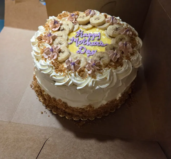 Karen The Cake Lady Picture 1