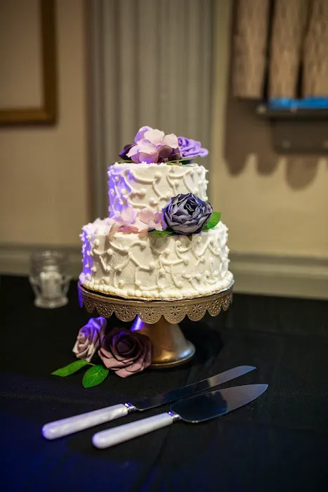 Karen The Cake Lady Picture 3
