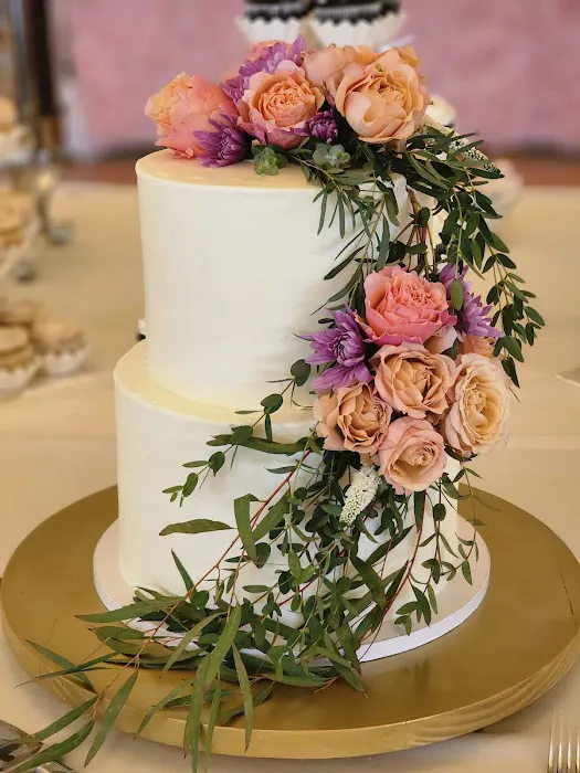 Nikki's Cakes & Specialty Bakes Picture 9