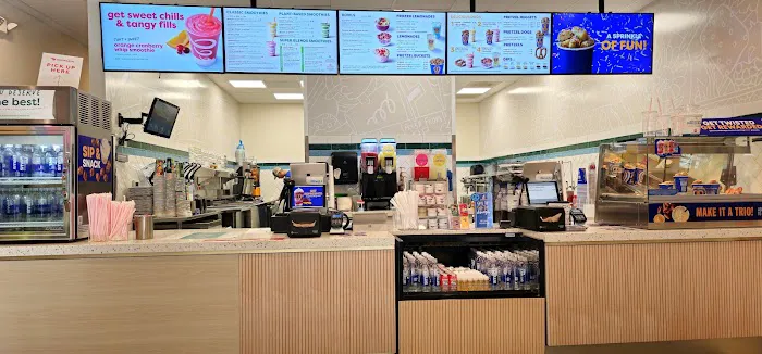 Auntie Anne's Picture 5
