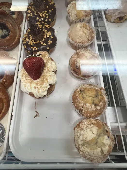 Rolling Pin Bake Shop Picture 4