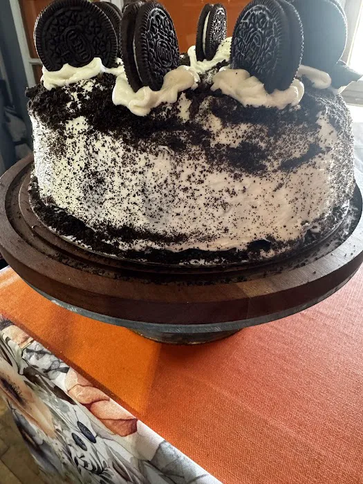 HH Creations Bakery & More LLC Picture 9