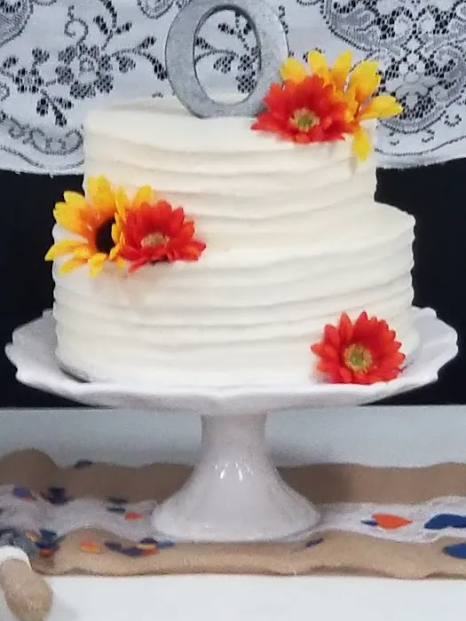Netties Creations Custom Cakes Picture 5