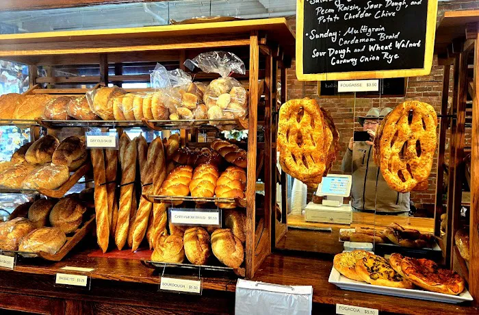Renards European Bakeshop Picture 2