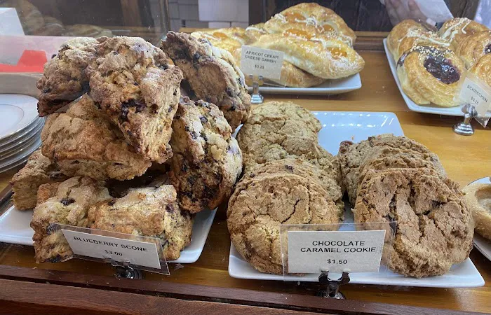 Renards European Bakeshop Picture 8