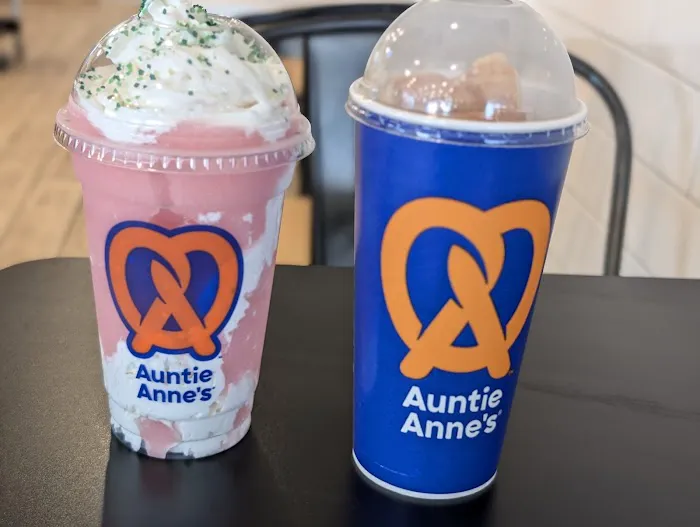 Auntie Anne's Picture 2