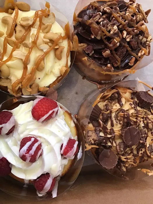 Tamara's: The Cake Guru's Sweets Boutique | Bakery, Ice Cream, Açaí & Coffee Picture 9