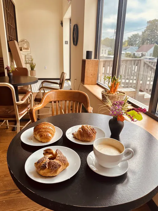 Thunderbird Bakery & Cafe Picture 2