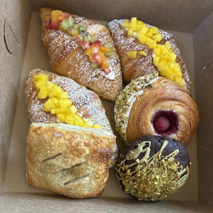 Con Amor Bakery & Cafe Picture 10