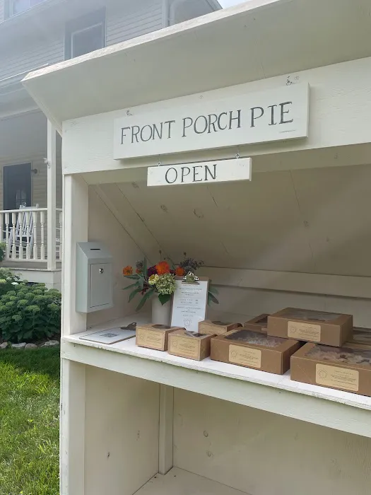 Front Porch Pie Stand Picture 1