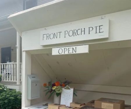 Front Porch Pie Stand