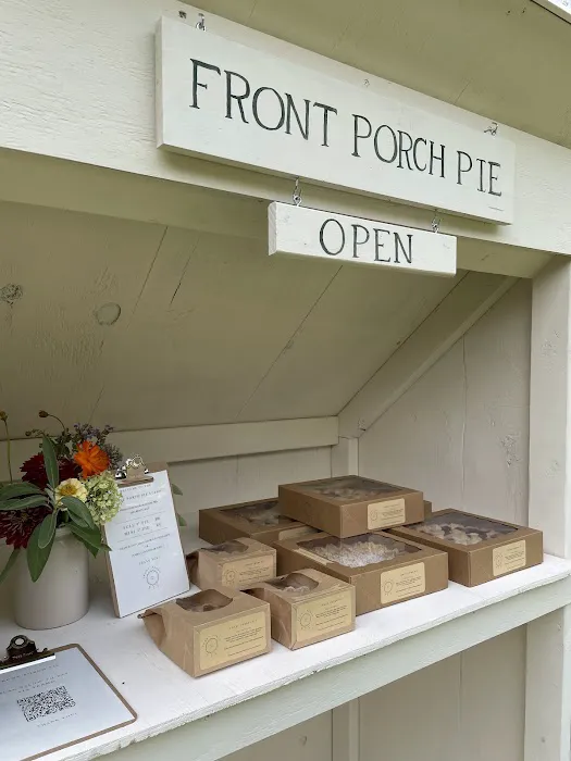 Front Porch Pie Stand Picture 7