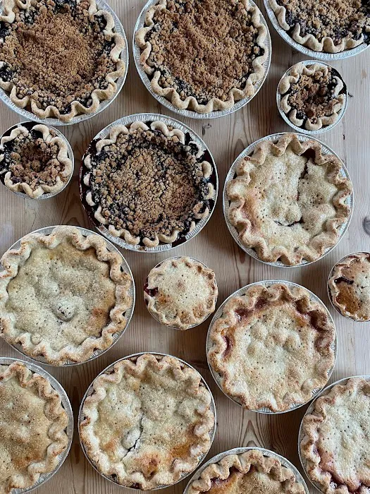 Front Porch Pie Stand Picture 6