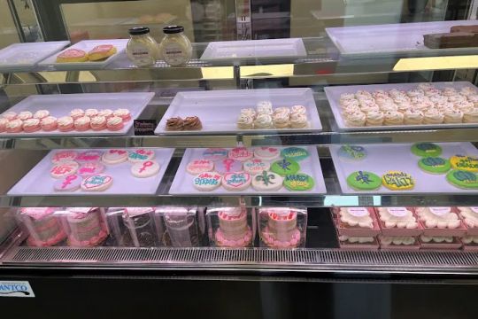 Bambinos Bakery