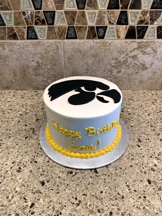 Candi's Cake Creations Picture 9