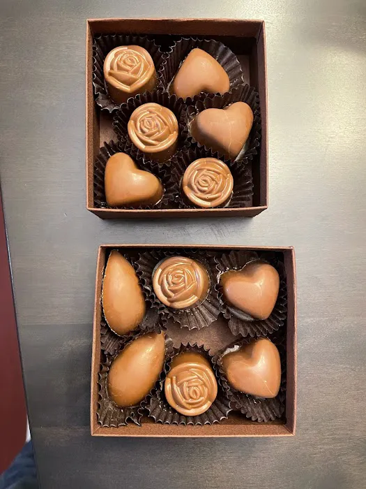 The Kettel House & Cocoa Confectionary Company Picture 4
