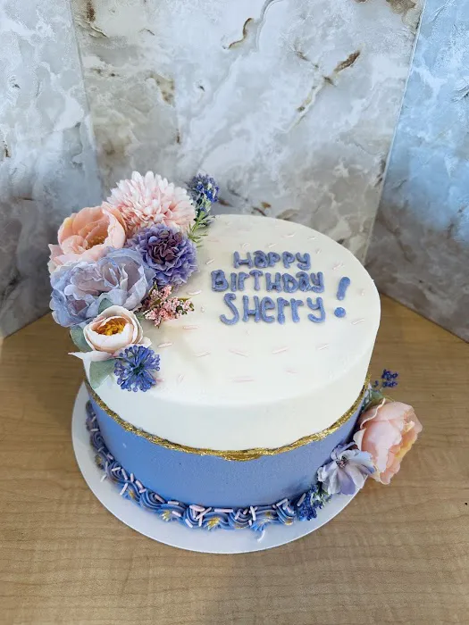 Lake Country Cakes Picture 7