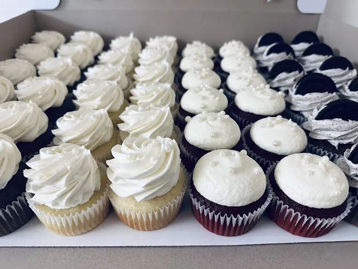 Lake Country Cakes Picture 3