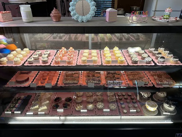 Lake Country Cakes Picture 5