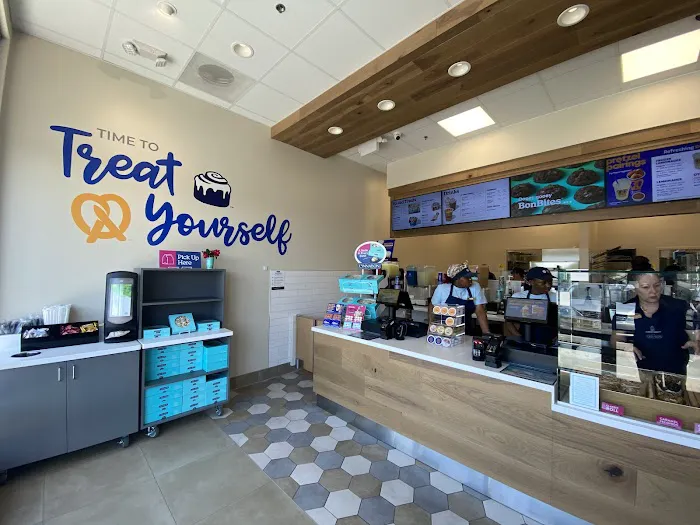 Cinnabon Picture 2