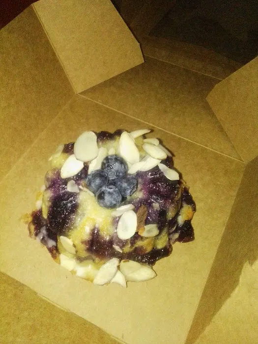 White Tree Bakery Picture 2