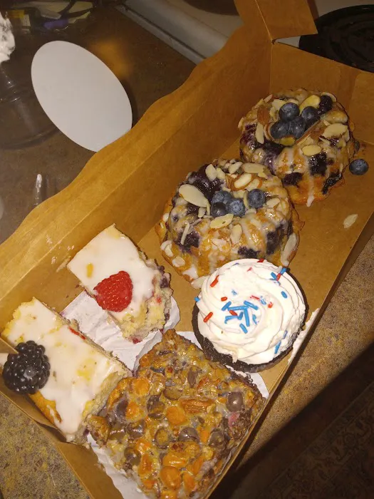 White Tree Bakery Picture 1