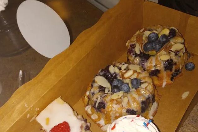 White Tree Bakery