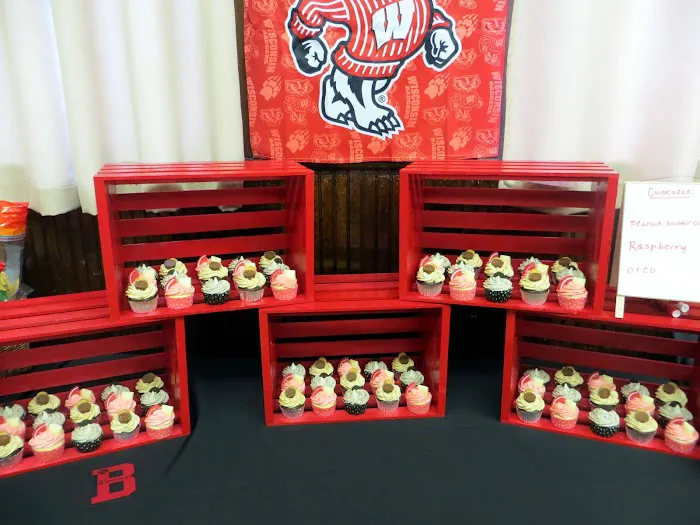 Mindy's Cupcakes Picture 5