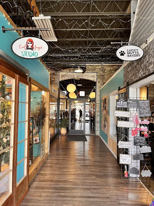 Lucky Mutts Bakery LLC Picture 3