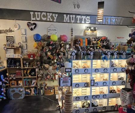 Lucky Mutts Bakery LLC