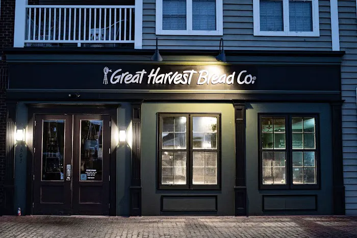 Great Harvest Bread Co. - Bakery & Cafe, Delafield Picture 3