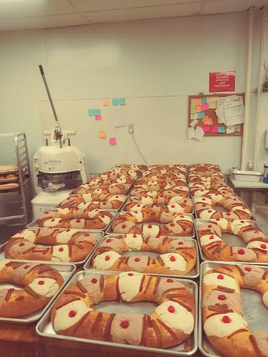 Family bake shop Picture 6