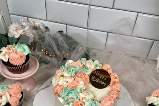 Cakes and Bakes by Amber