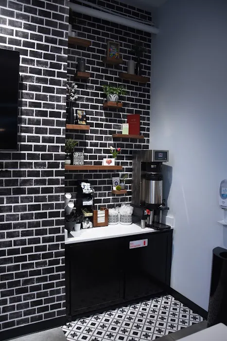 THE EAT SHOP Picture 10