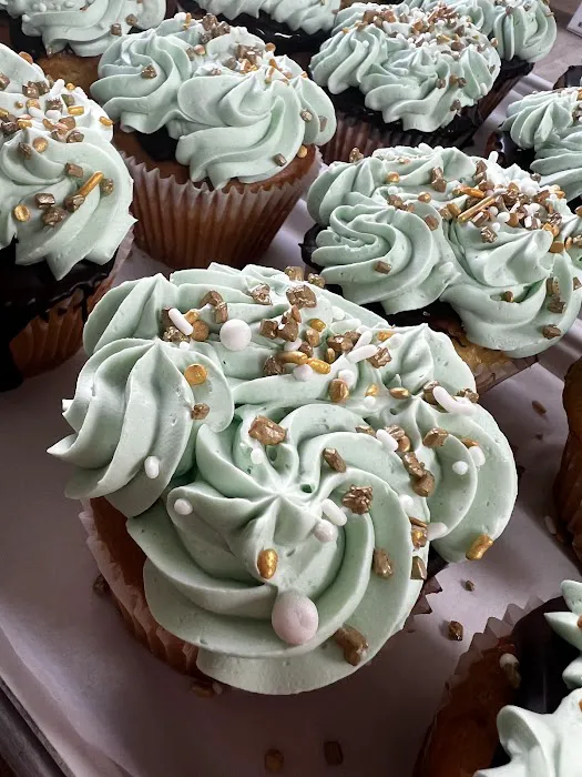 Periwinkle's Bakery on Broadway Picture 3