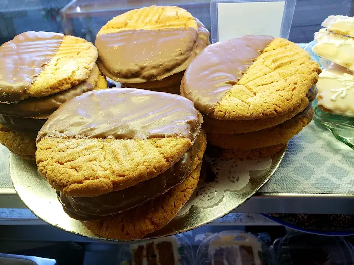 Periwinkle's Bakery on Broadway Picture 4
