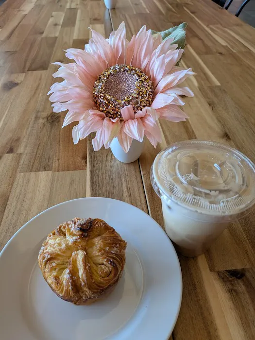 Posy Bakery and Cakes Picture 7