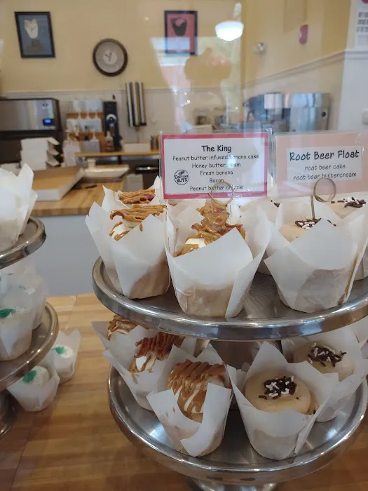Scratch Cupcakery Coralville Picture 6