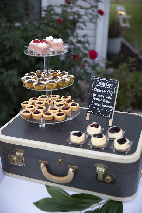 Creative Confections Picture 3