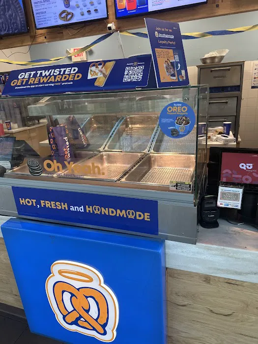 Auntie Anne's Picture 4