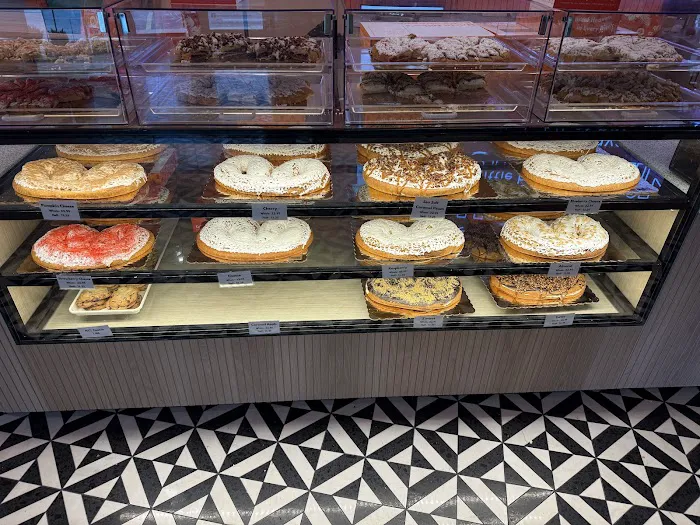 Uncle Mike's Kringle Shoppe Picture 10
