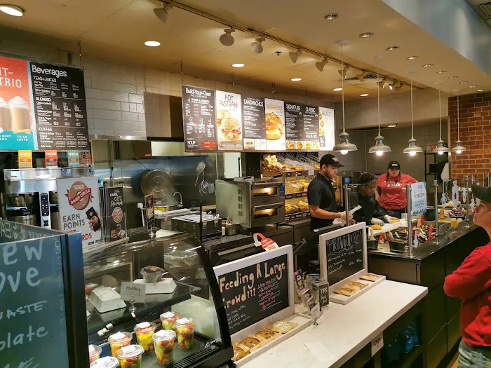 Bruegger's Bagels Picture 4