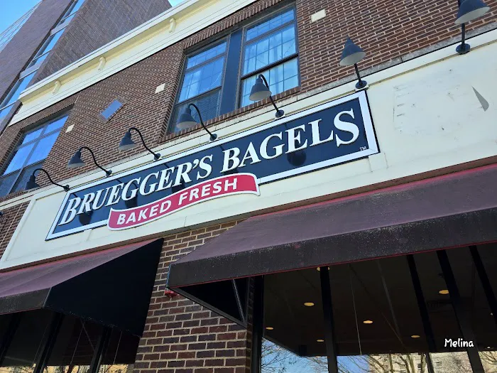 Bruegger's Bagels Picture 5