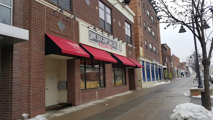 Bruegger's Bagels Picture 3